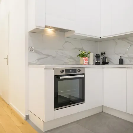 Le Mesange, Centre-ville *