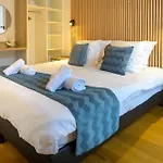 Le Mesange, Centre-ville