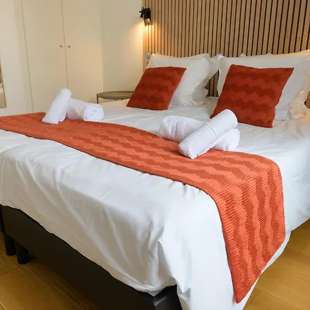 Le Mesange, Centre-ville *